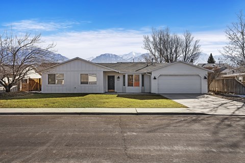 Floor plan for 4 beds, 2 baths, 1708 sqft